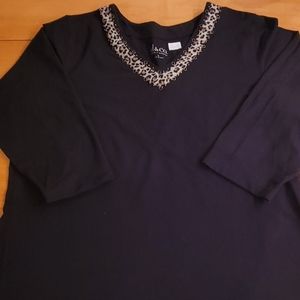 D & Co, Black with leopard accented neckline, Large
